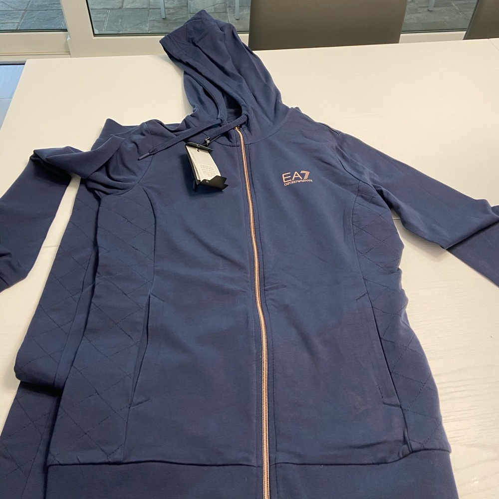 Women’s tracksuit